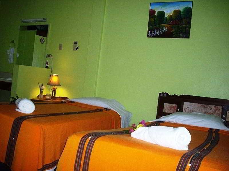 The Bakadeer Inn Belize City Exterior foto