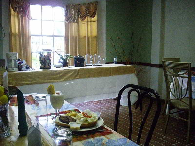 The Bakadeer Inn Belize City Exterior foto
